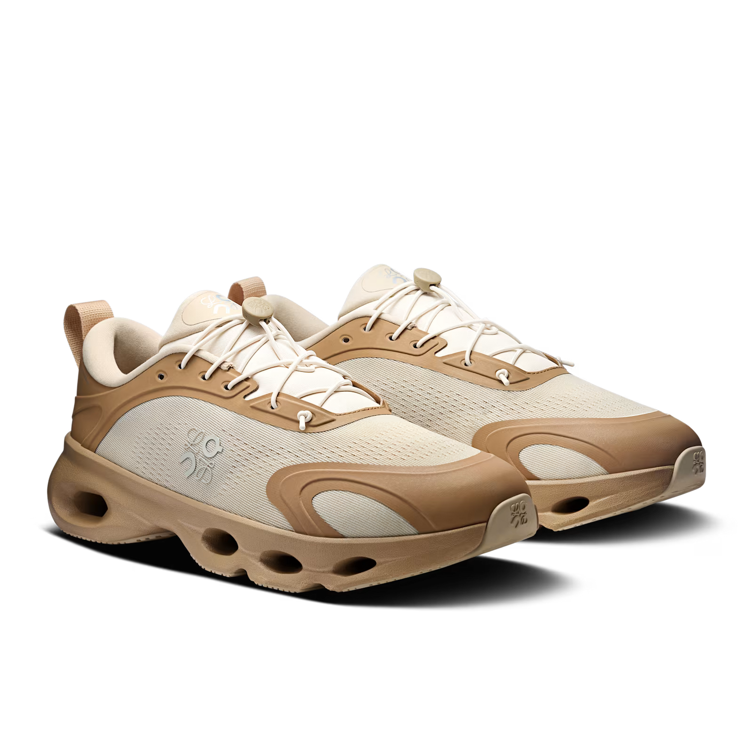 Tênis On Running Cloudsolo Loewe Dark Sand Cream Bege