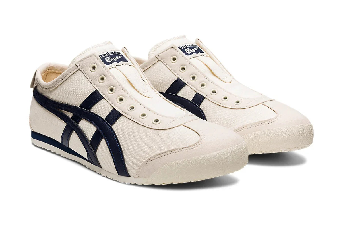 Tênis casual branco e azul Onitsuka Tiger, design clássico, sem cadarço, solado baixo.