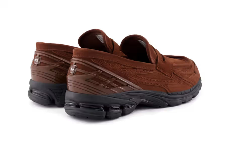 Tênis New Balance 1906L Rich Oak Suede Camurça Slip-on Marrom