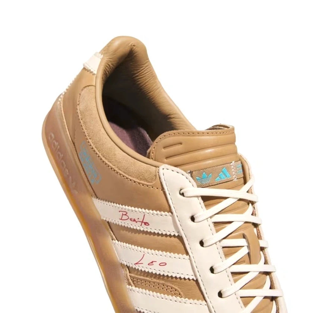 Tênis Adidas Bad Bunny Gazelle Indoor x Messi Cardboard Marrom - foto 5