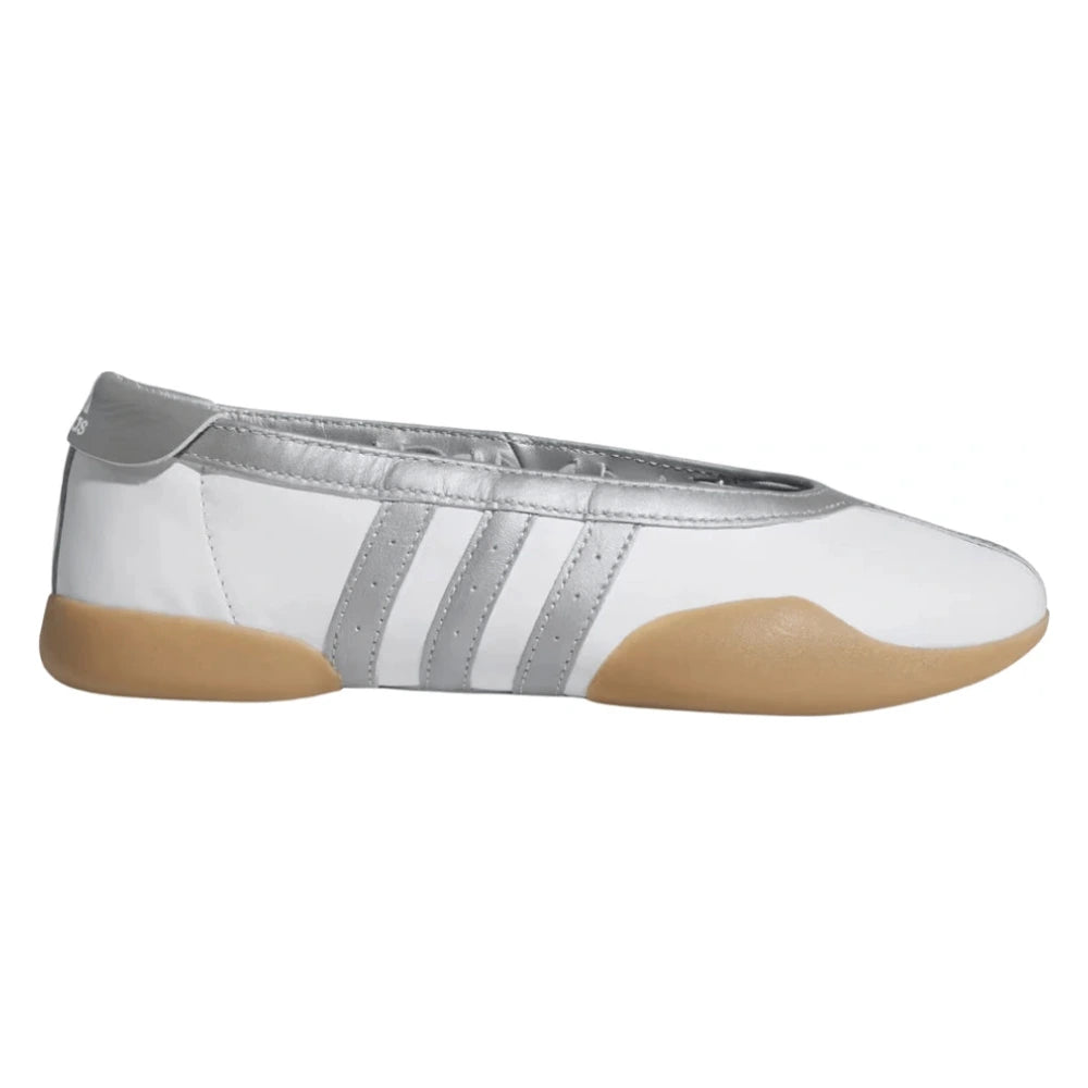 Tênis Adidas Taekwondo Mei Ballet Branco e Prata