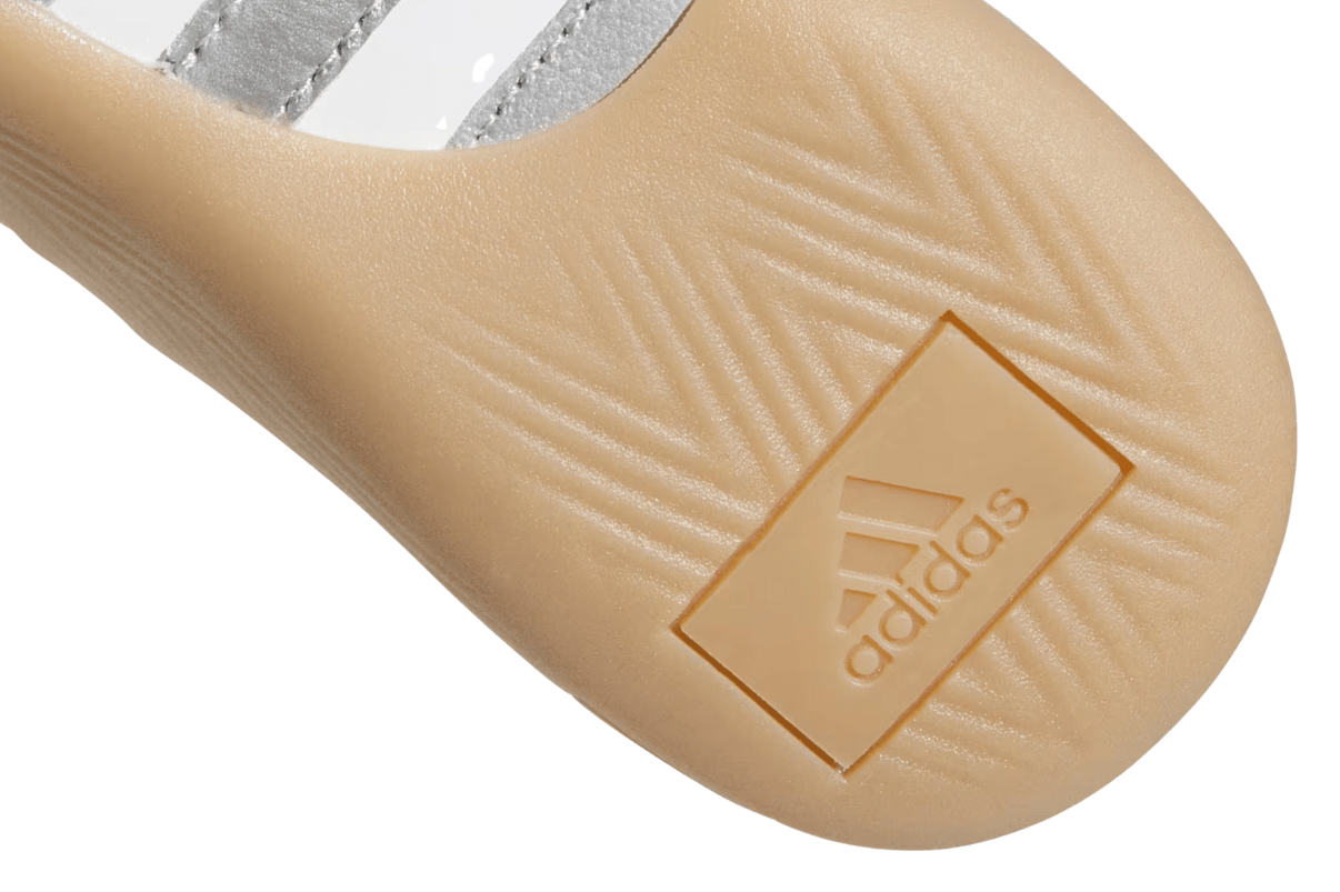 Tênis Adidas Taekwondo Mei Ballet Branco e Prata