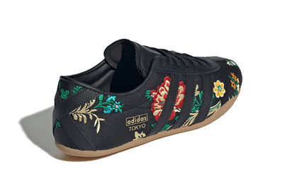 Tênis Adidas Tokyo Black Floral Embroidery Preto