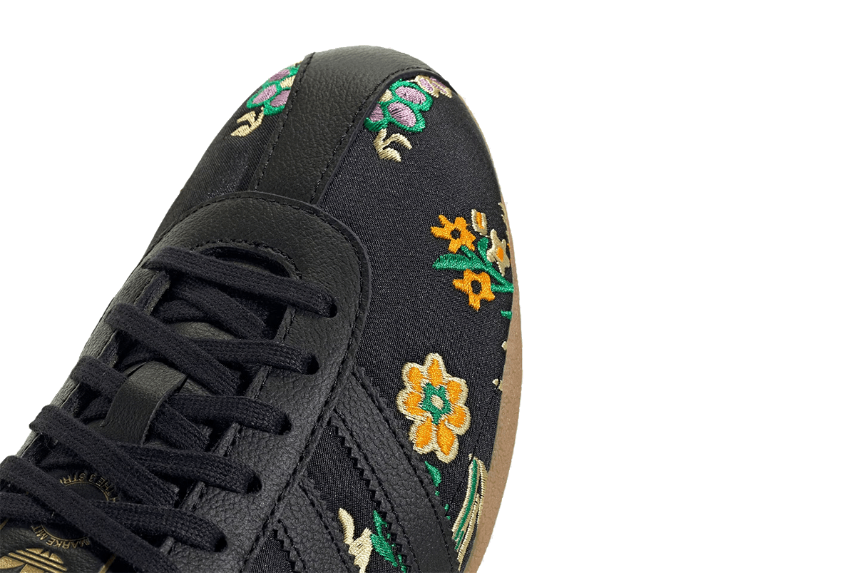Tênis Adidas Tokyo Black Floral Embroidery Preto