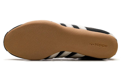 Tênis Adidas Tokyo MJ Core Black Cream White Gold Metallic Preto - foto 5
