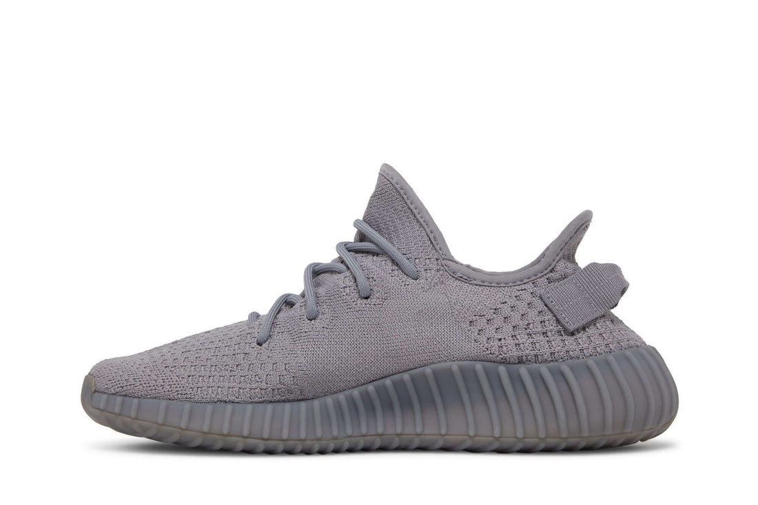 Tênis adidas Yeezy Boost 350 V2 Steel Grey Cinza