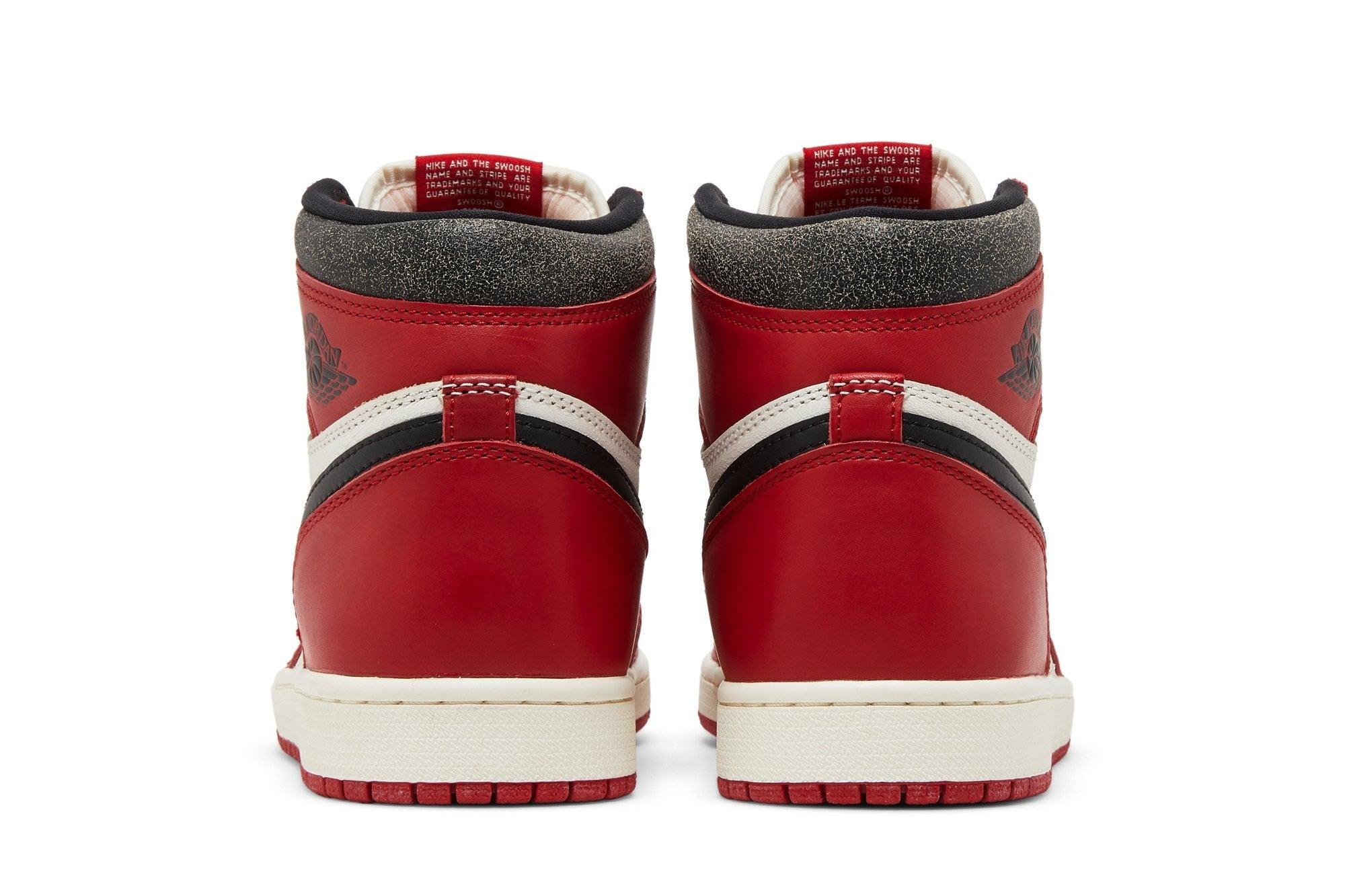 Tênis Nike Air Jordan 1 High Chicago Lost and Found Vermelho