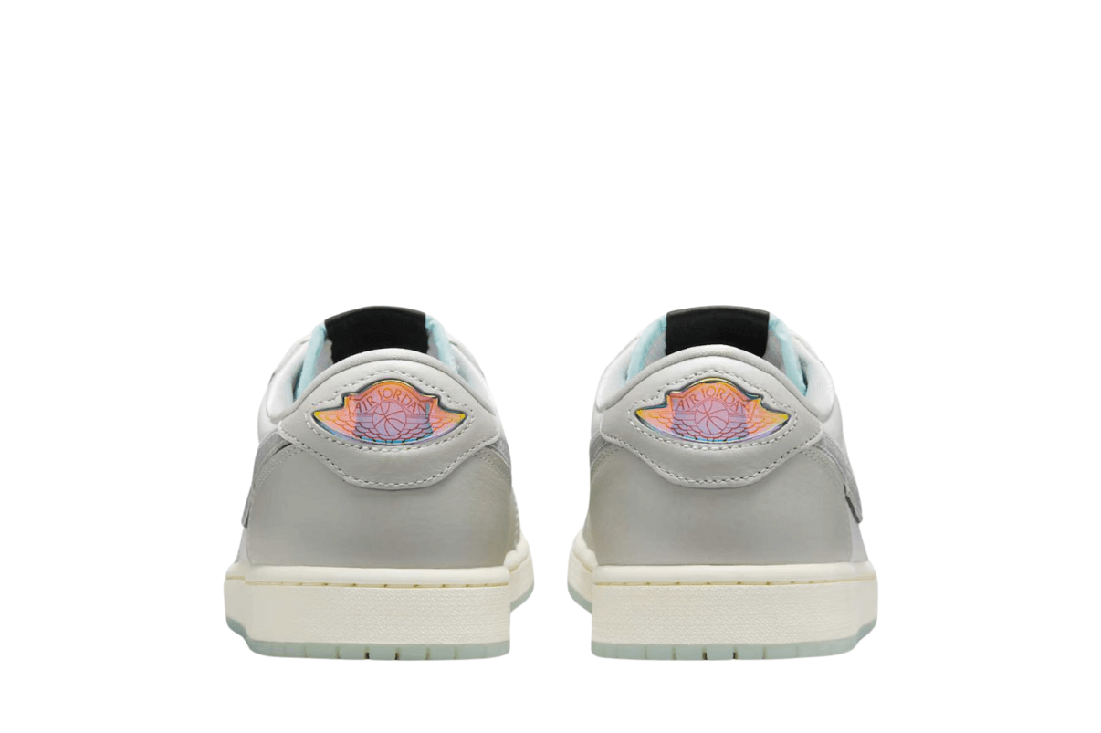 Tênis Nike Air Jordan 1 Low Lunar New Year Photon Dust Cinza