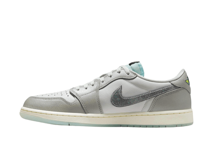 Tênis Nike Air Jordan 1 Low Lunar New Year Photon Dust Cinza