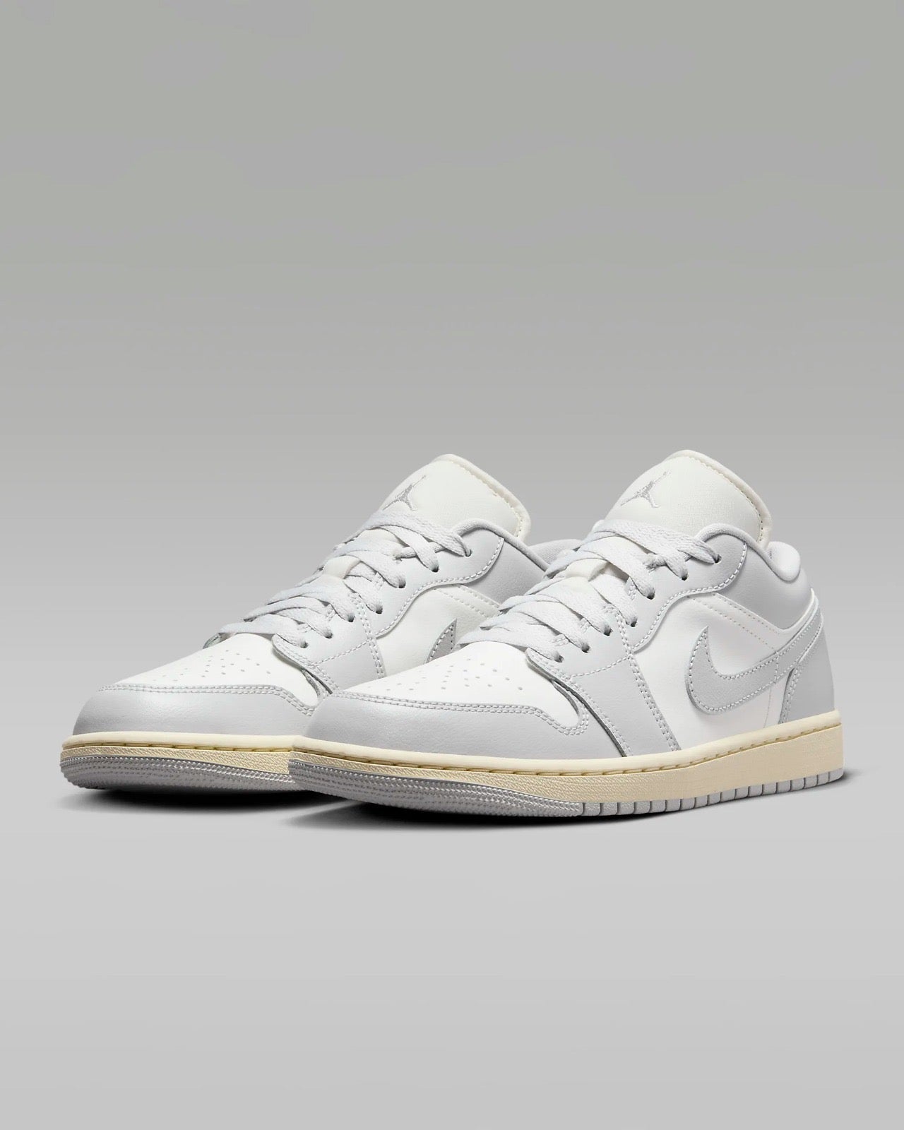 Tênis Nike Air Jordan 1 Low Neutral Grey Coconut Milk Cinza