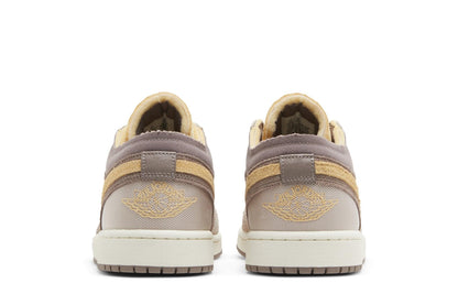 Tênis Nike Air Jordan 1 Low SE Craft Inside Out Taupe Haze Bege