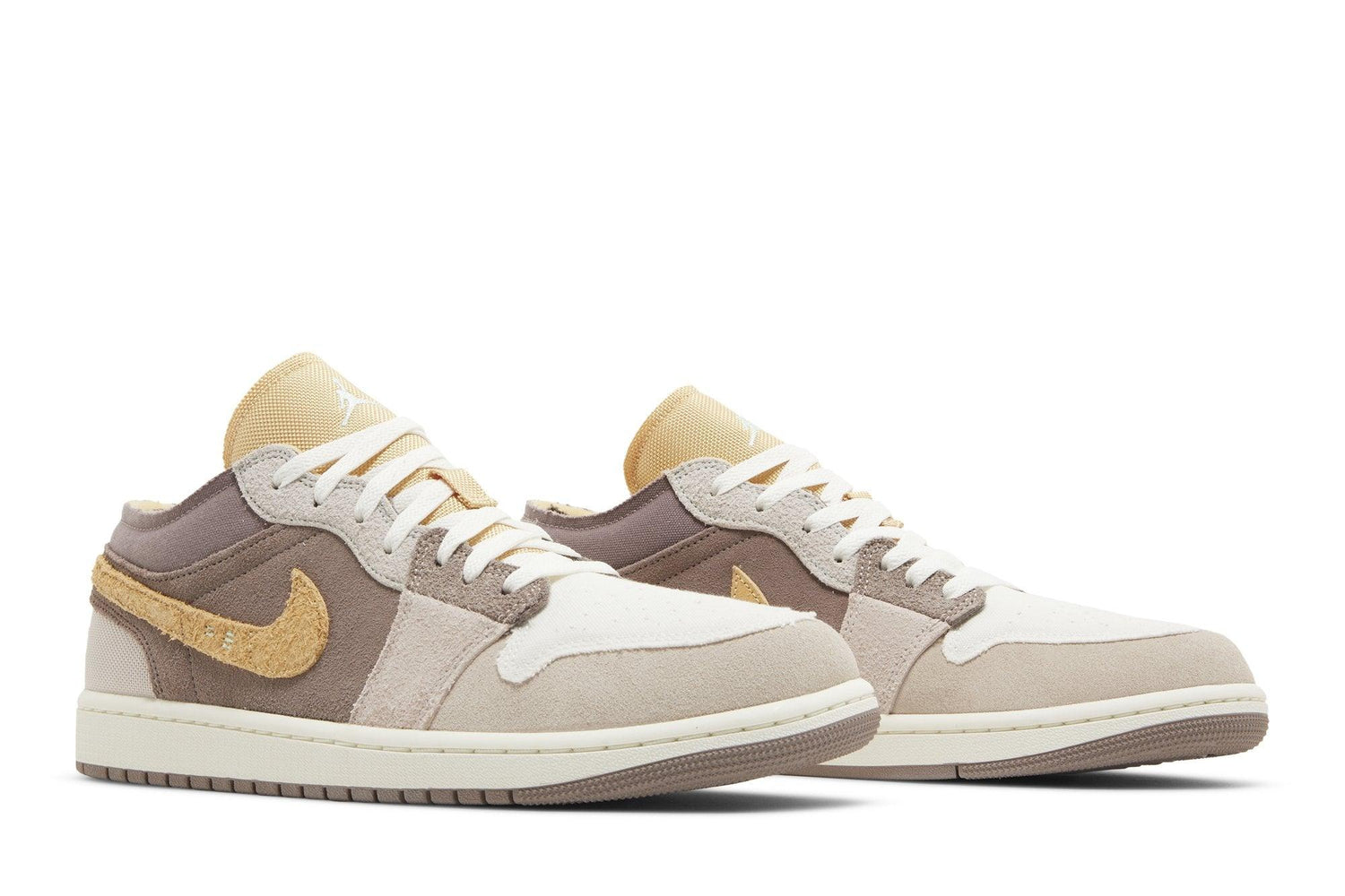 Tênis Nike Air Jordan 1 Low SE Craft Inside Out Taupe Haze Bege