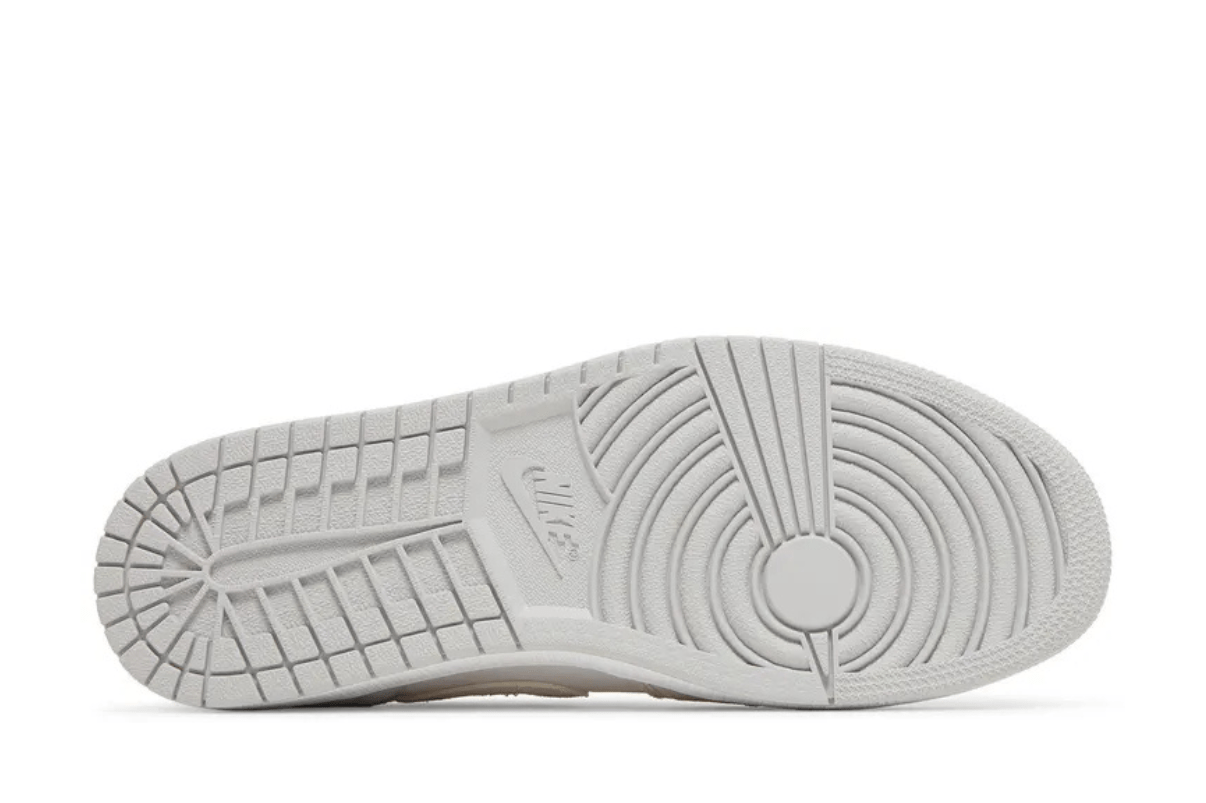 Tênis Nike Air Jordan 1 Low SE Craft Inside Out White Phantom Bege