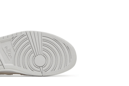 Tênis Nike Air Jordan 1 Low SE Craft Inside Out White Phantom Bege
