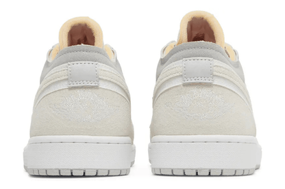 Tênis Nike Air Jordan 1 Low SE Craft Inside Out White Phantom Bege