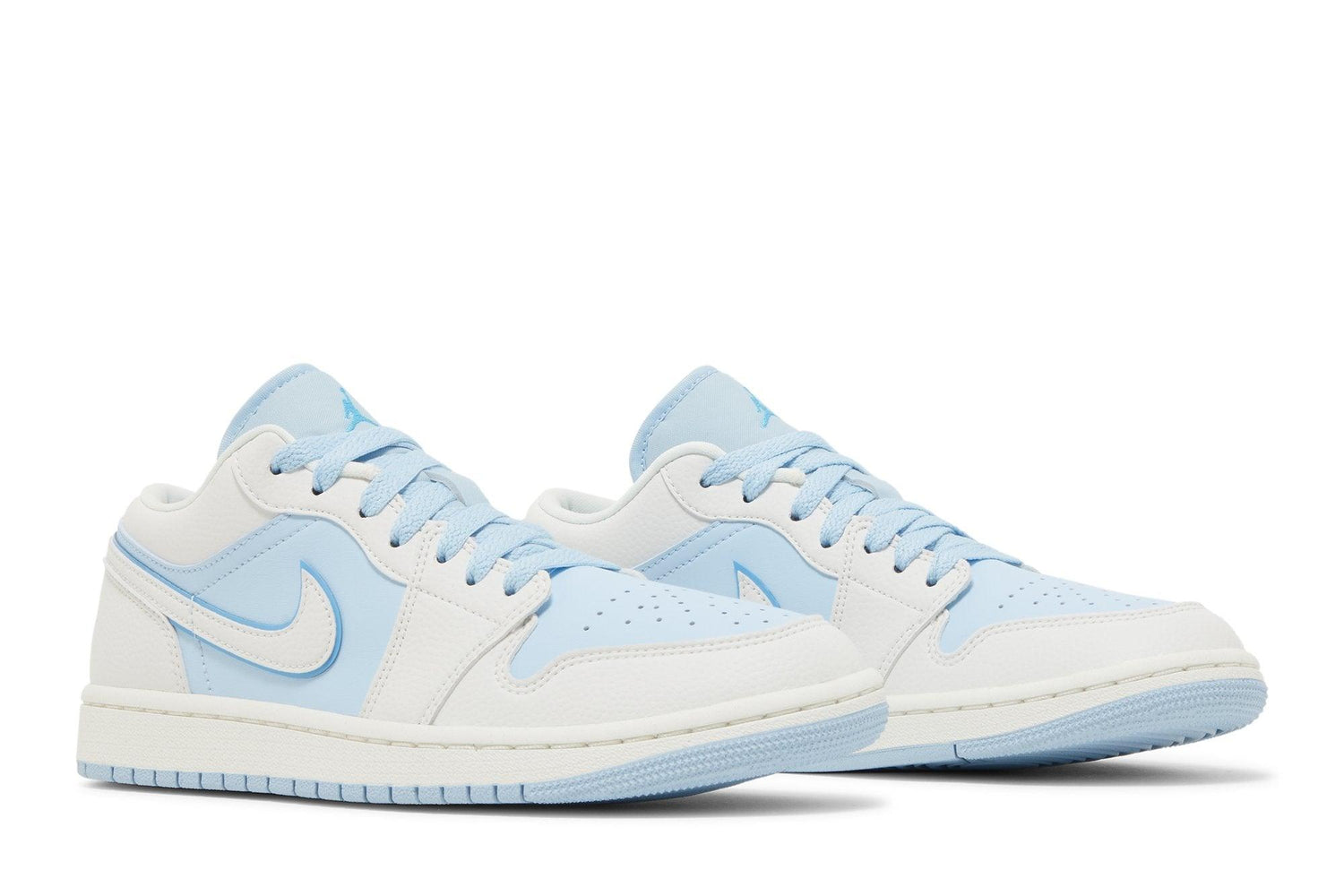 Tênis Nike Air Jordan 1 Low SE Reverse Ice Blue Azul