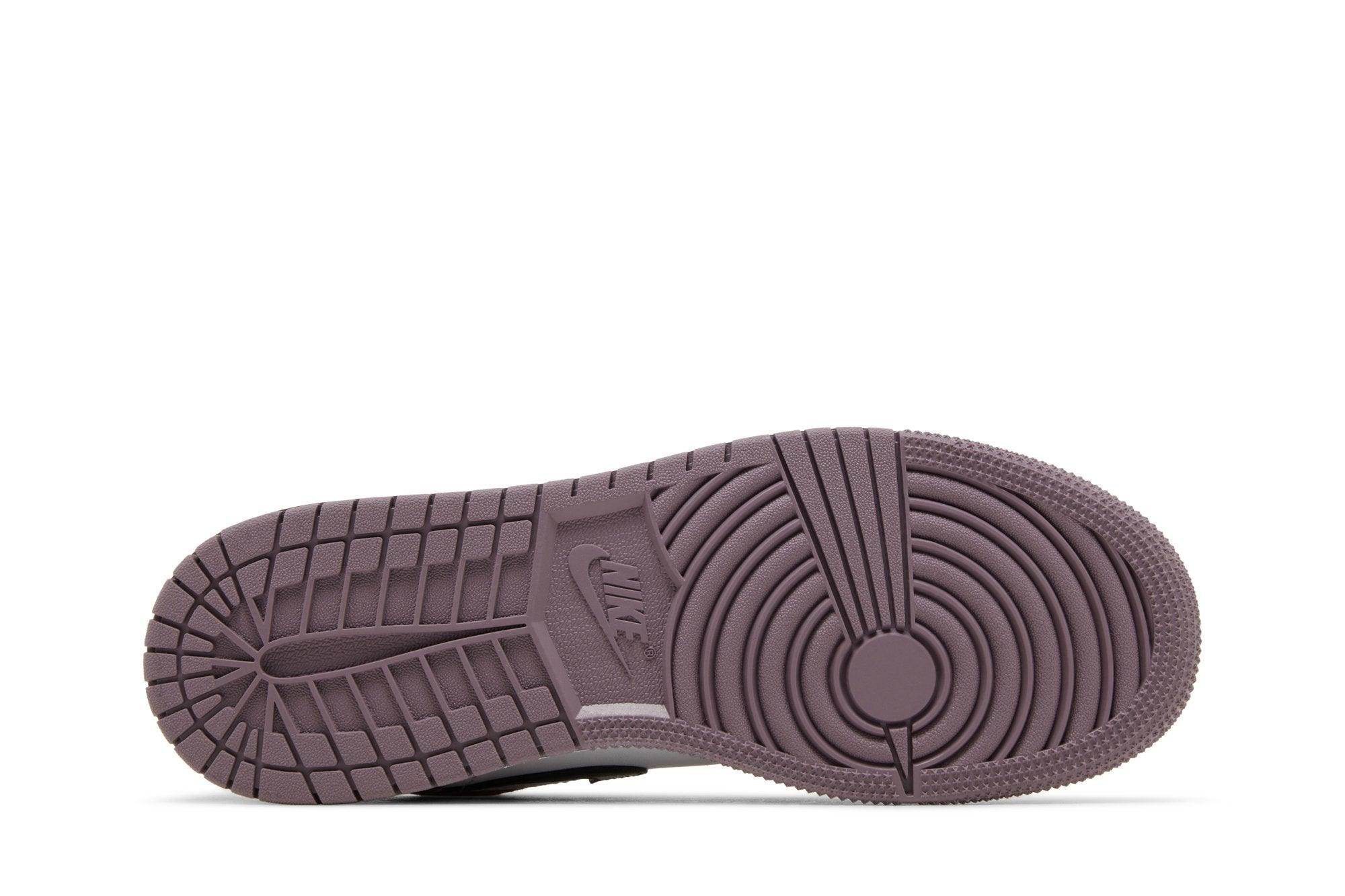 Tênis Nike Air Jordan 1 Low SE Sky J Mauve Roxo