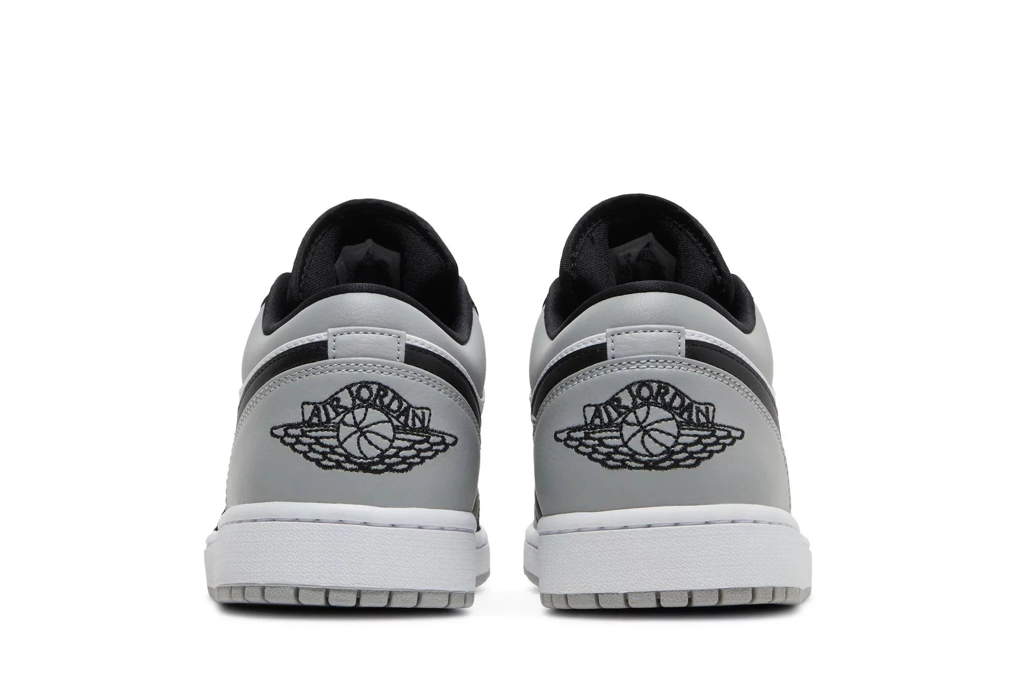 Tênis Nike Air Jordan 1 Low Smoke Grey Toe Cinza