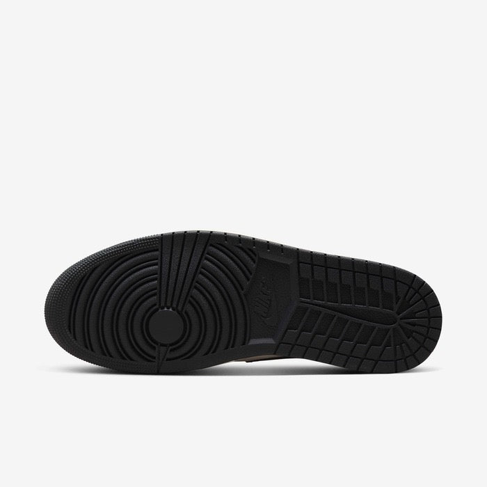 Tênis Nike Air Jordan 1 Low x Paris Saint Germain Sail Off Noir Preto
