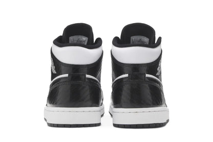 Air Jordan 1 Mid Carbon Fiber Preto
