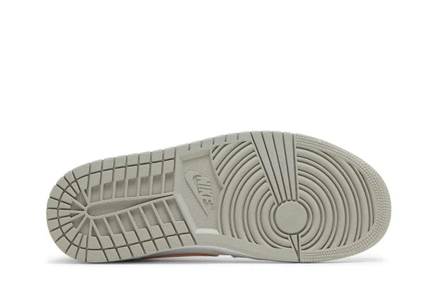 Tênis Nike Air Jordan 1 Mid SE Light Iron Ore Cinza