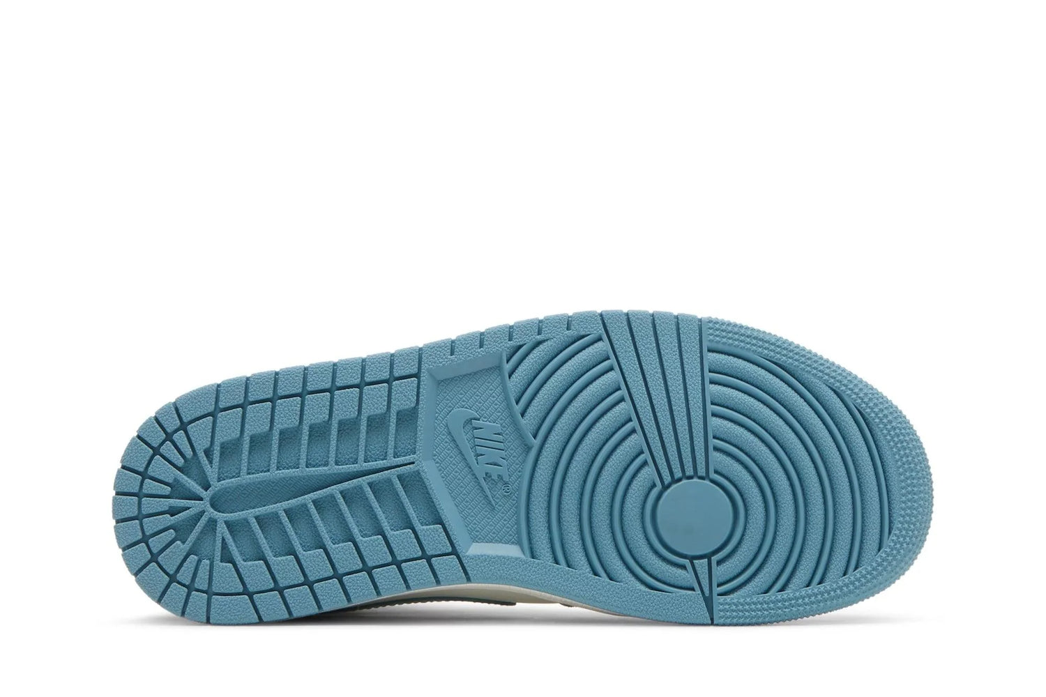 Tênis Nike Air Jordan 1 Mid University Blue (UNC) Azul