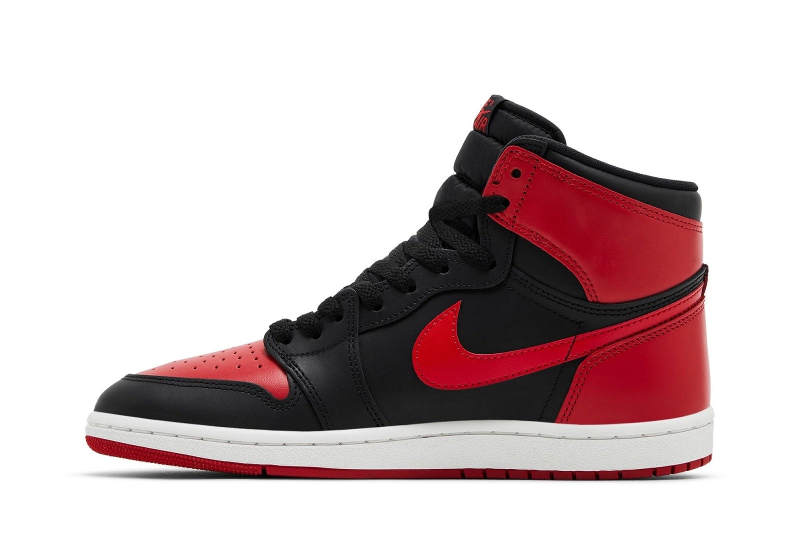 Tênis Nike Air Jordan 1 Retro High &