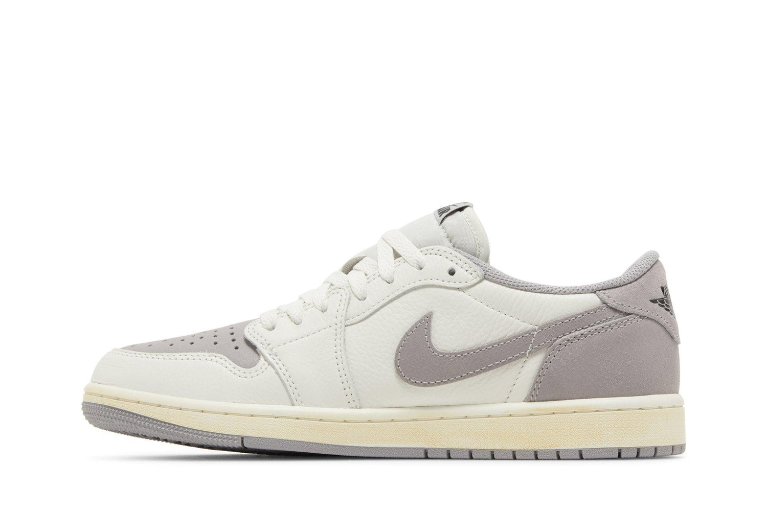 Tênis Nike Air Jordan 1 Retro Low OG Atmosphere Grey Roxo