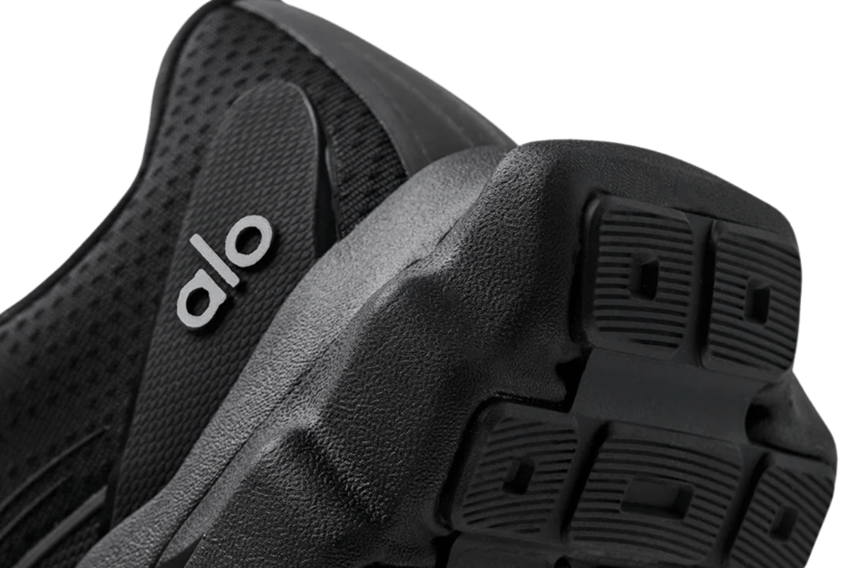 Tênis Alo Yoga ALO Runner Preto