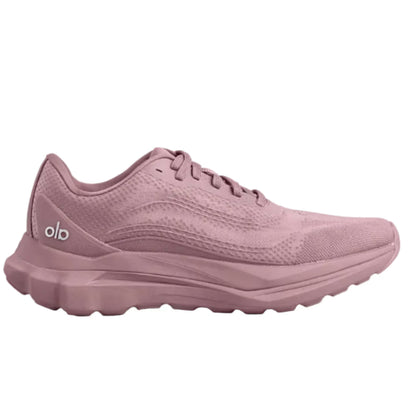 Tênis esportivo rosa antigo, design moderno, sola robusta, ideal para corrida e treino.