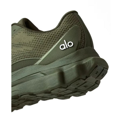 Tênis Alo Yoga Runner Verde Militar - foto 6
