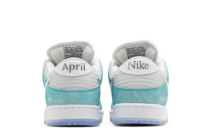 Tênis April Skateboards x Nike SB Dunk Low Turbo Green Azul