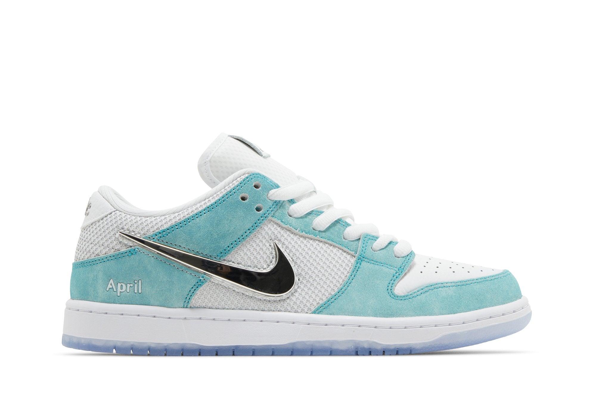 Tênis April Skateboards x Nike SB Dunk Low Turbo Green Azul