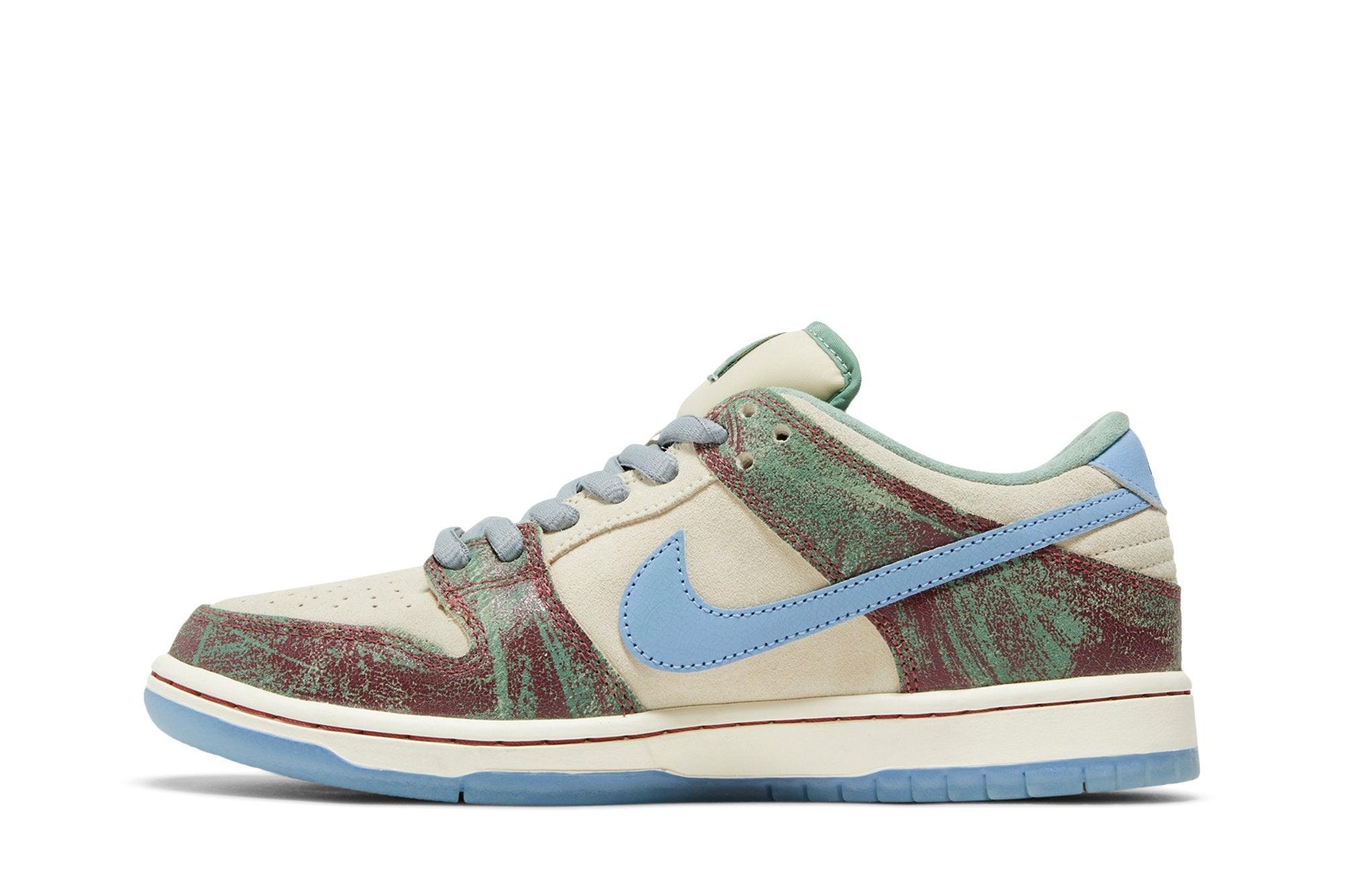 Tênis Crenshaw Skate Club x Nike SB Dunk Low Multicolor