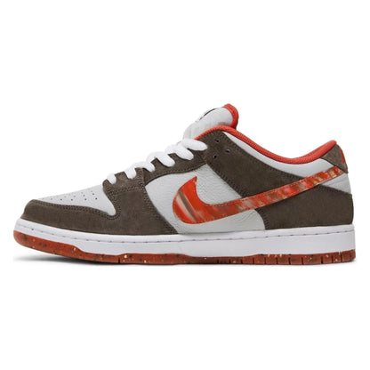 Tênis Crushed D.C. x Nike SB Dunk Low Golden Hour Colorido - foto 2