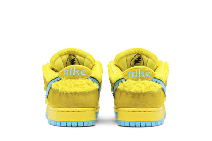 Tênis Grateful Dead x Nike SB Dunk Low Yellow Bear Amarelo