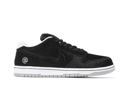 Tênis Medicom Toy x Nike SB Dunk Low Bearbrick Preto