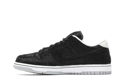 Tênis Medicom Toy x Nike SB Dunk Low Bearbrick Preto