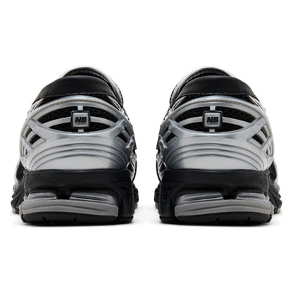 Tênis New Balance 1906L Silver Metallic Black Prateado - foto 4