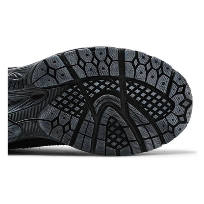 Tênis New Balance 2002R Protection Pack Phantom Preto - detalhe do solado