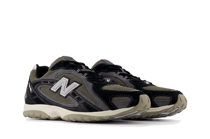 Tênis New Balance 204L Black Magnet Preto