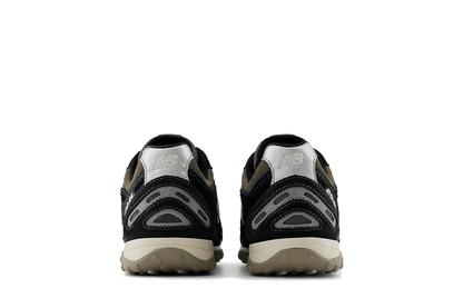 Tênis New Balance 204L Black Magnet Preto