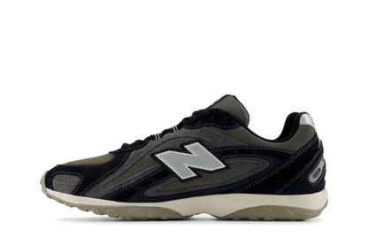 Tênis New Balance 204L Black Magnet Preto