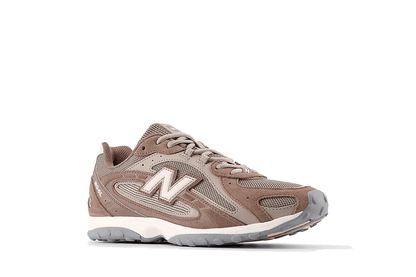 Tênis New Balance 204L Cortado Marrom