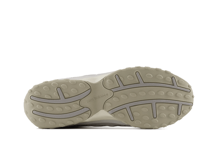 Tênis New Balance 204L Reflection Bege