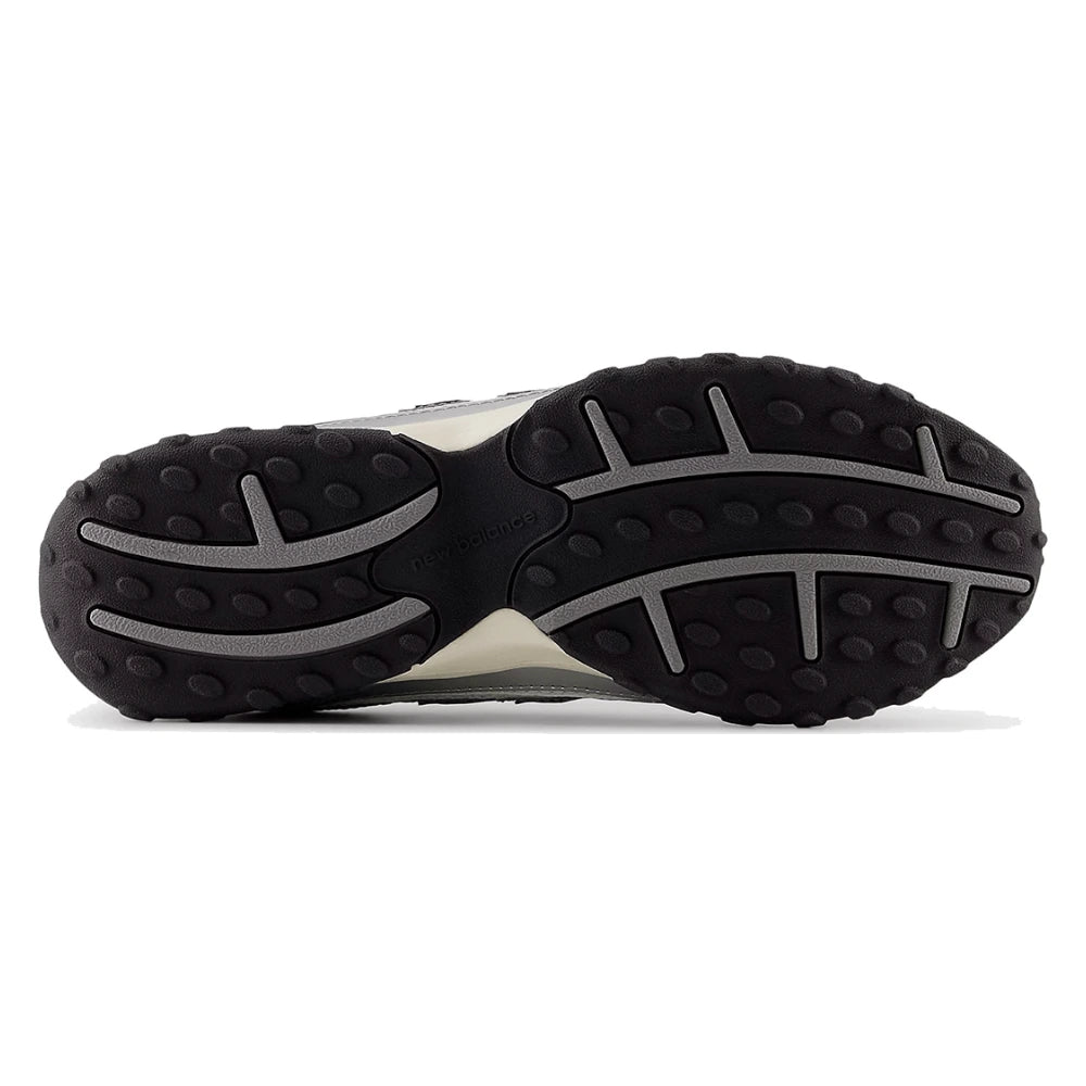 Tênis New Balance 204L Silver Metallic Black Prateado - foto 5