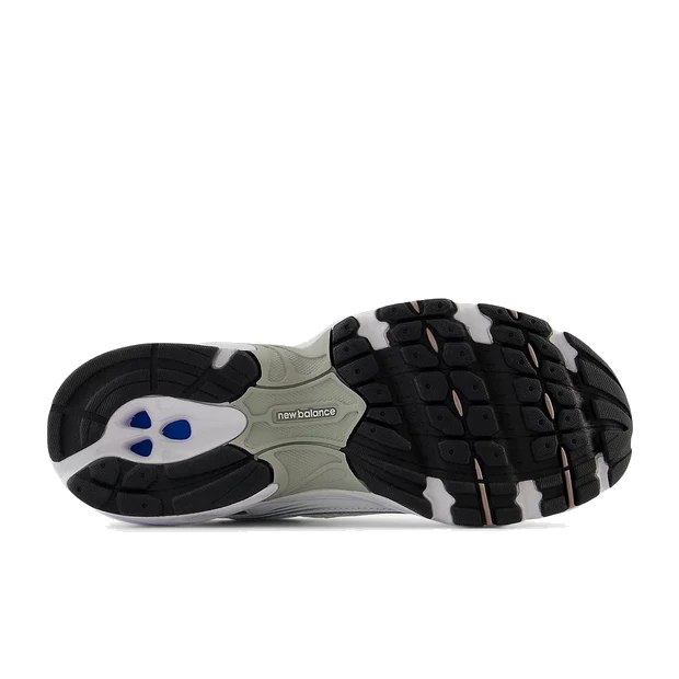 Tênis New Balance 530 Ice Wine Prata
