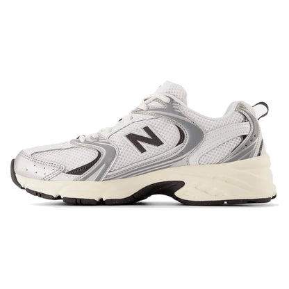 Tênis New Balance 530 Silver Metallic Black Cement Prateado - foto 2