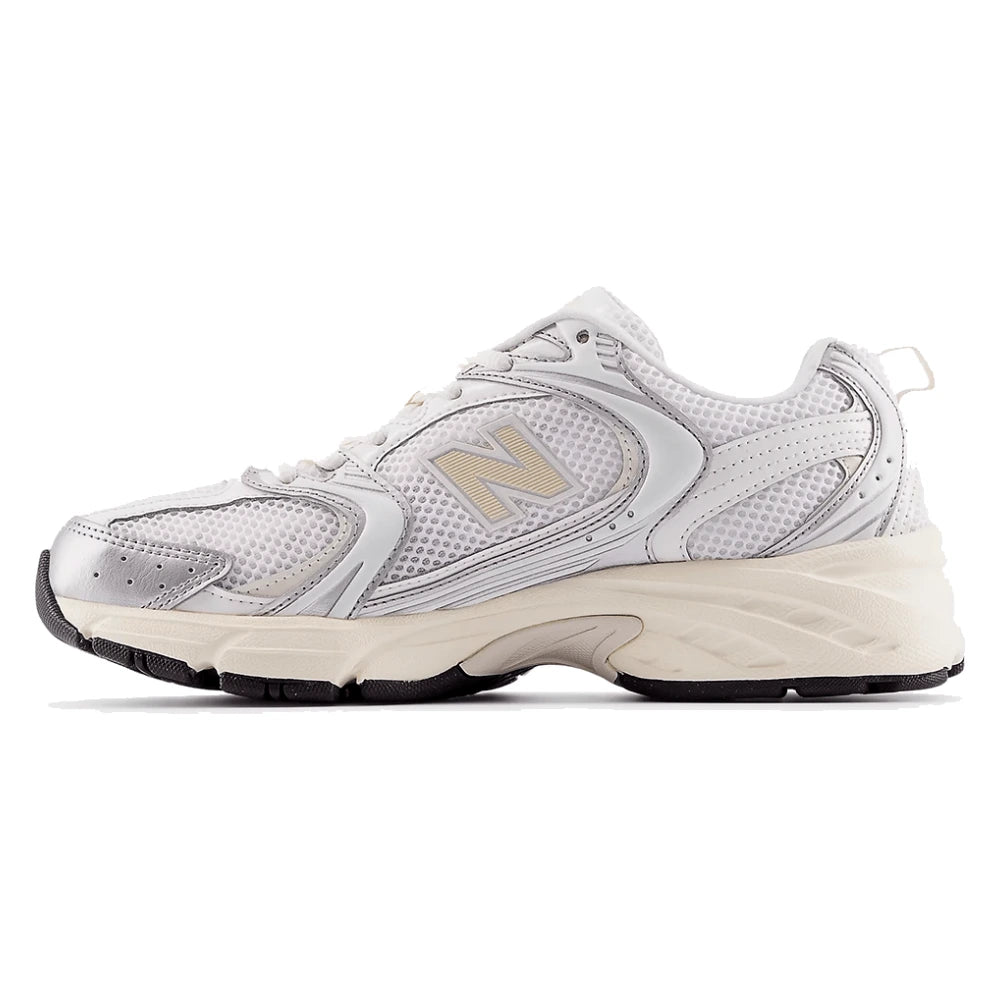 Tênis New Balance 530 Silver Metallic Linen Bege - foto 2