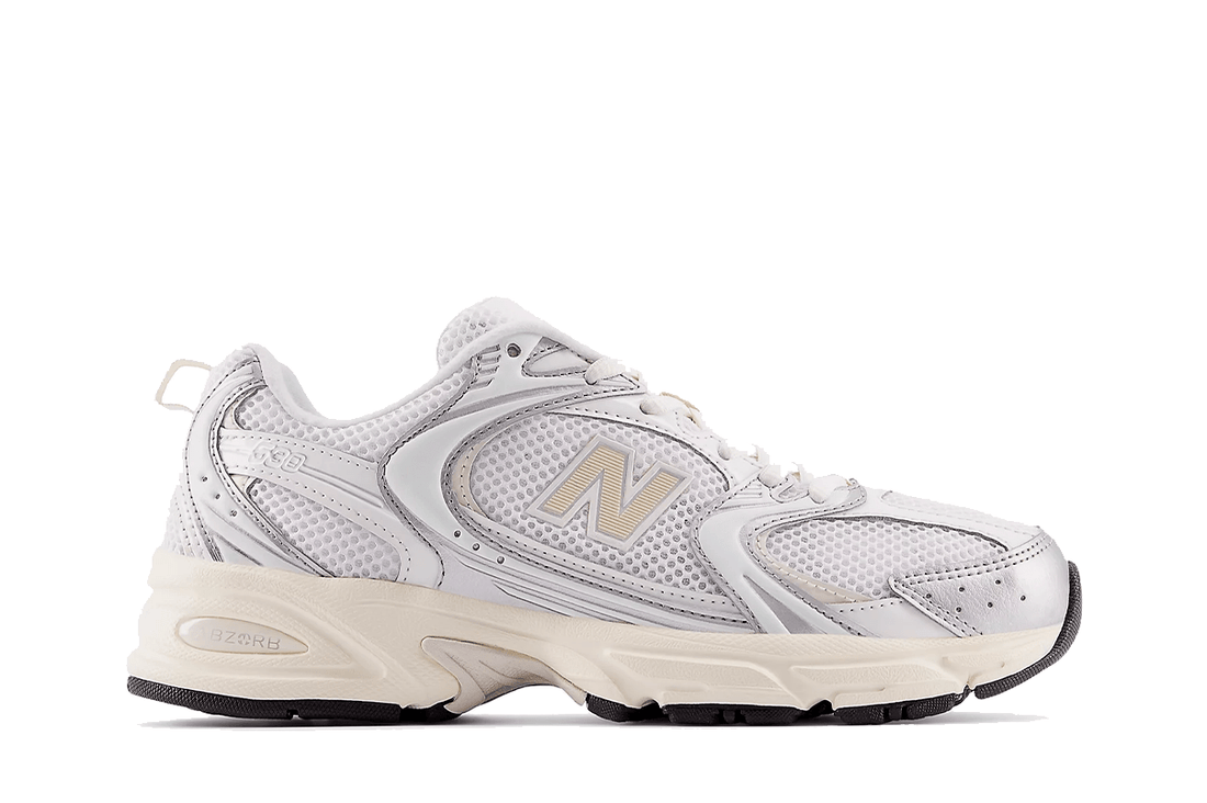 Tênis New Balance 530 Silver Metallic Linen Bege